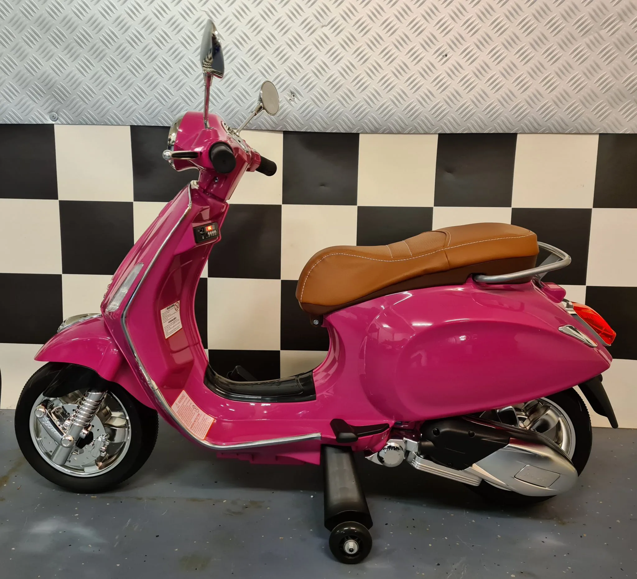 VESPA PRIMAVERA ELÉCTRICA INFANTIL 12V, rosa-pink - AC-CT728